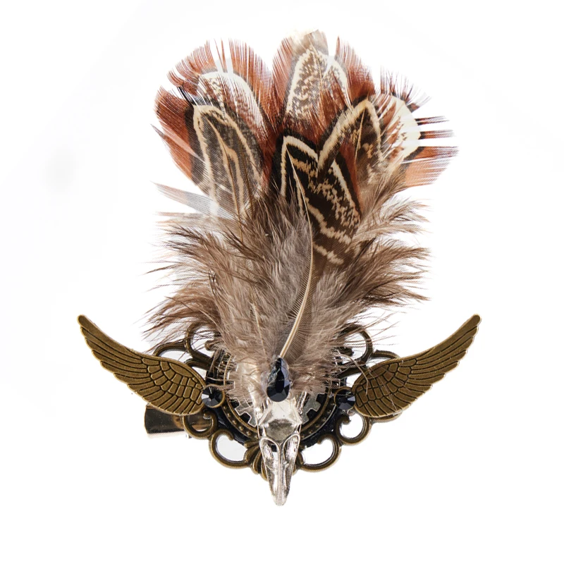 Distintivo vintage retrò con ali di teschio di uccello Spilla punk Decorazioni per feste con forcina in cristallo con piume gotiche