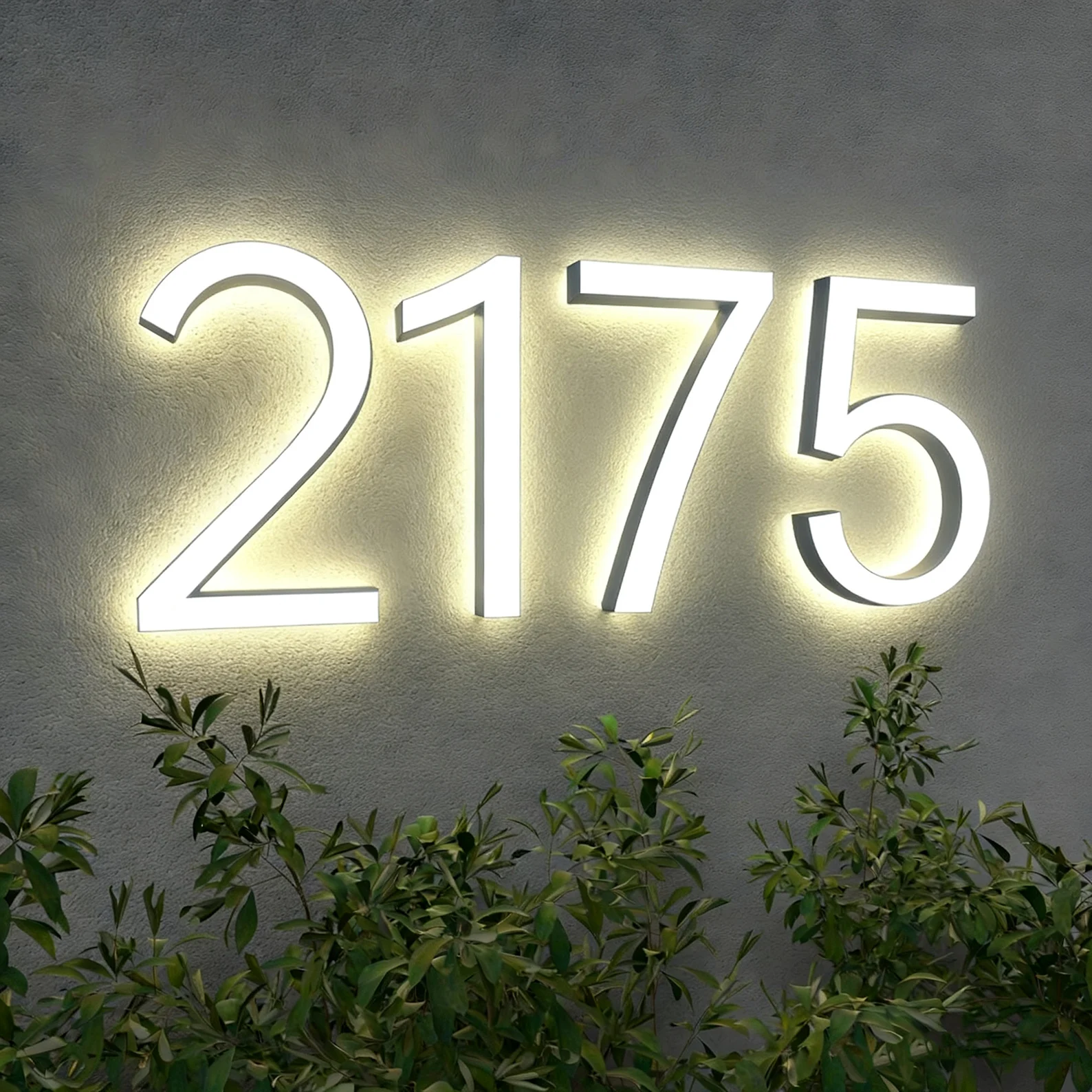 

Большой современный светящийся номер дома, водонепроницаемая светодиодная табличка с адресом, персонализированная вывеска для дома, для использования на улице, декор для стен дома.