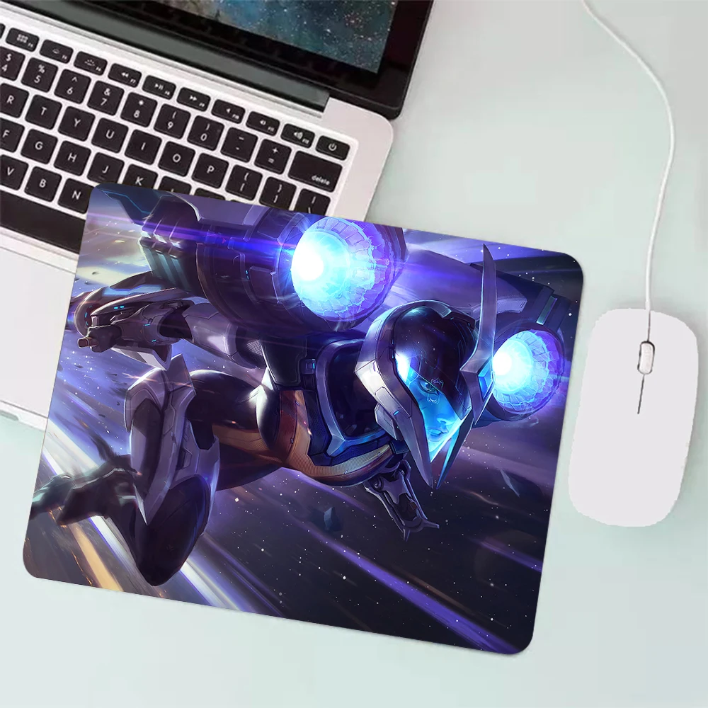 League of Legends Kaisa Small Gaming Mouse Pad PC Gamer Keyboard Mousepad Computer Office Mouse Mat Laptop Mause pad Desk Mat