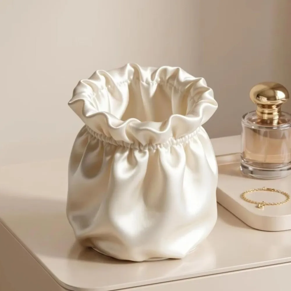3D Printed Desktop Organizer Bucket Soft Pink Satin Texture Pen Holder Luxury Large Capacity Makeup Brush Holder Desk Decor