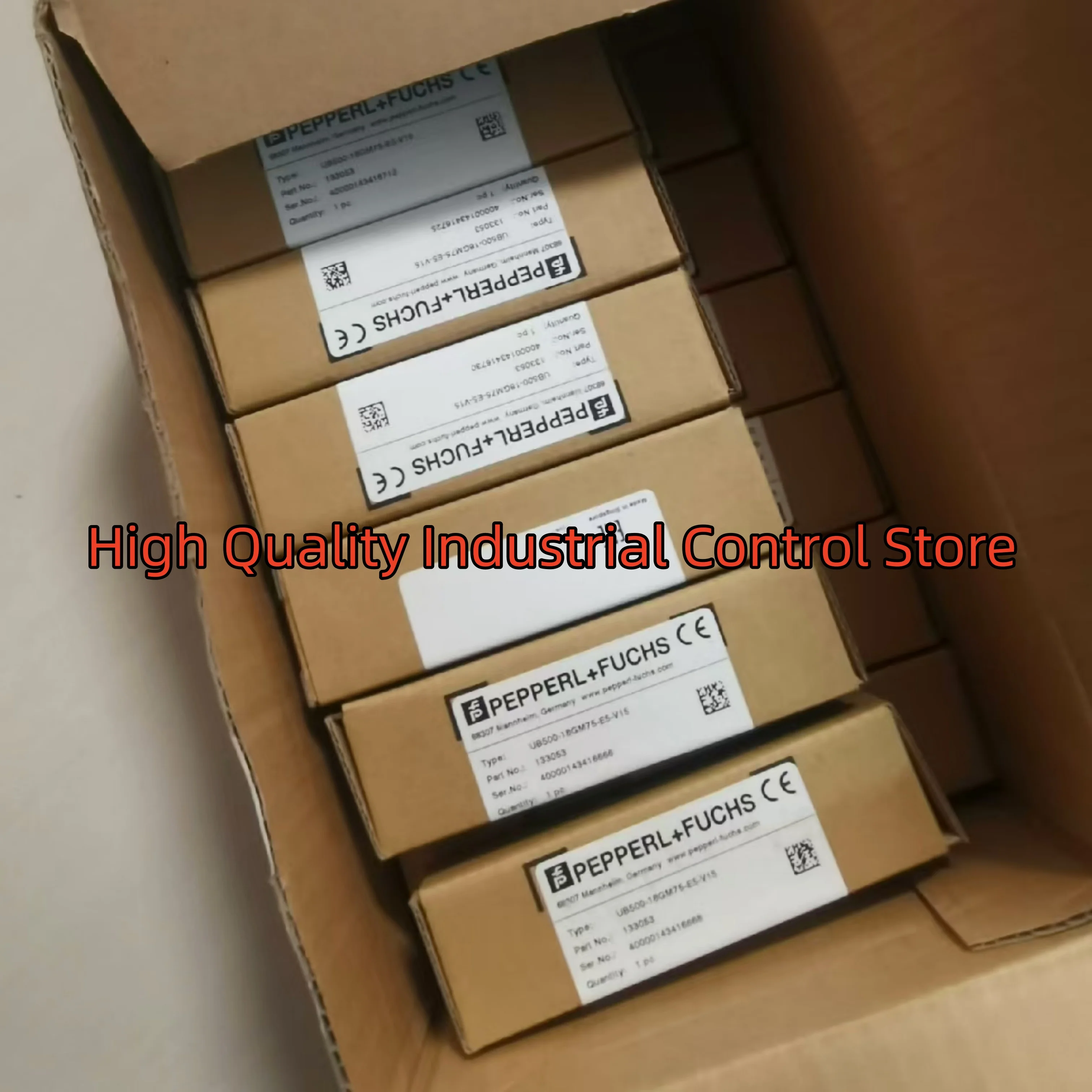 

UB300-18GM40A-U-V1 brand new UB500-18GM75-E5-V15 Ultrasonic Sensor