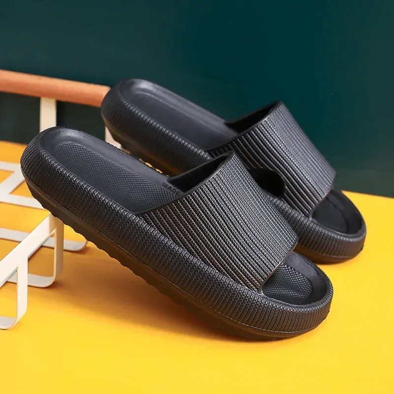 Comfortable Soft Slippers For Women Man Fashion Couple Slides Household Indoor Bathroom Anti-Slip Slippers Summer Sandals