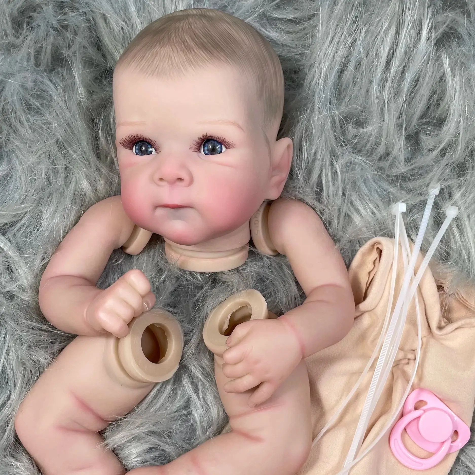 MRB 18 Inch Reborn Bettie 3D Skin Painted Kit With Eyelashes and Cloth Body Unassembled Reborn Baby Doll Parts DIY Molds