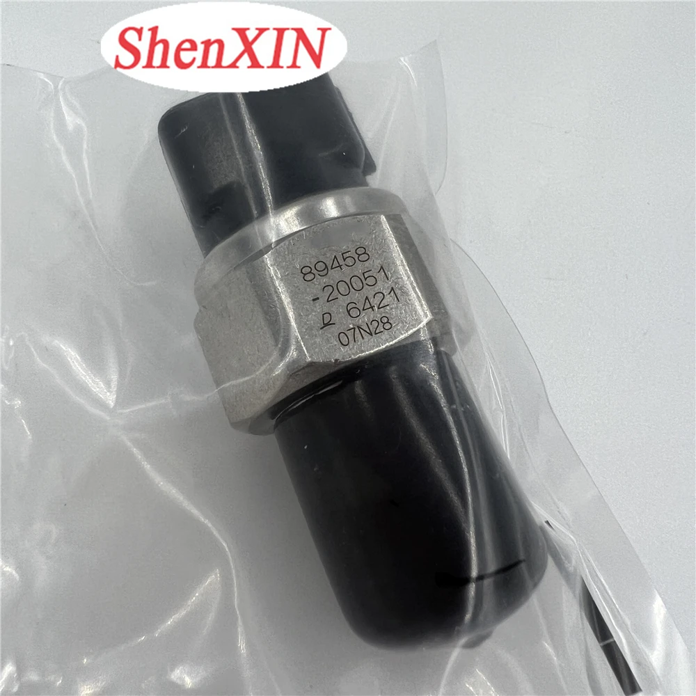 OEM 499000-6421 89458-20051 Brandstofraildruksensor voor Toyota Hilux VIII 2.4 D 4WD 2GD-FTV