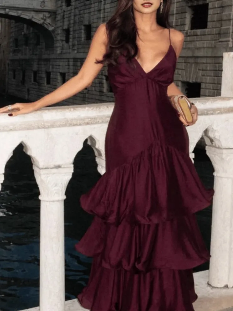 

Women's French Deep V Tube Waist Dress Suspender Cake Dress Temperament Simple Style Sexy Solid Color Vestidos Spaghetti Strap