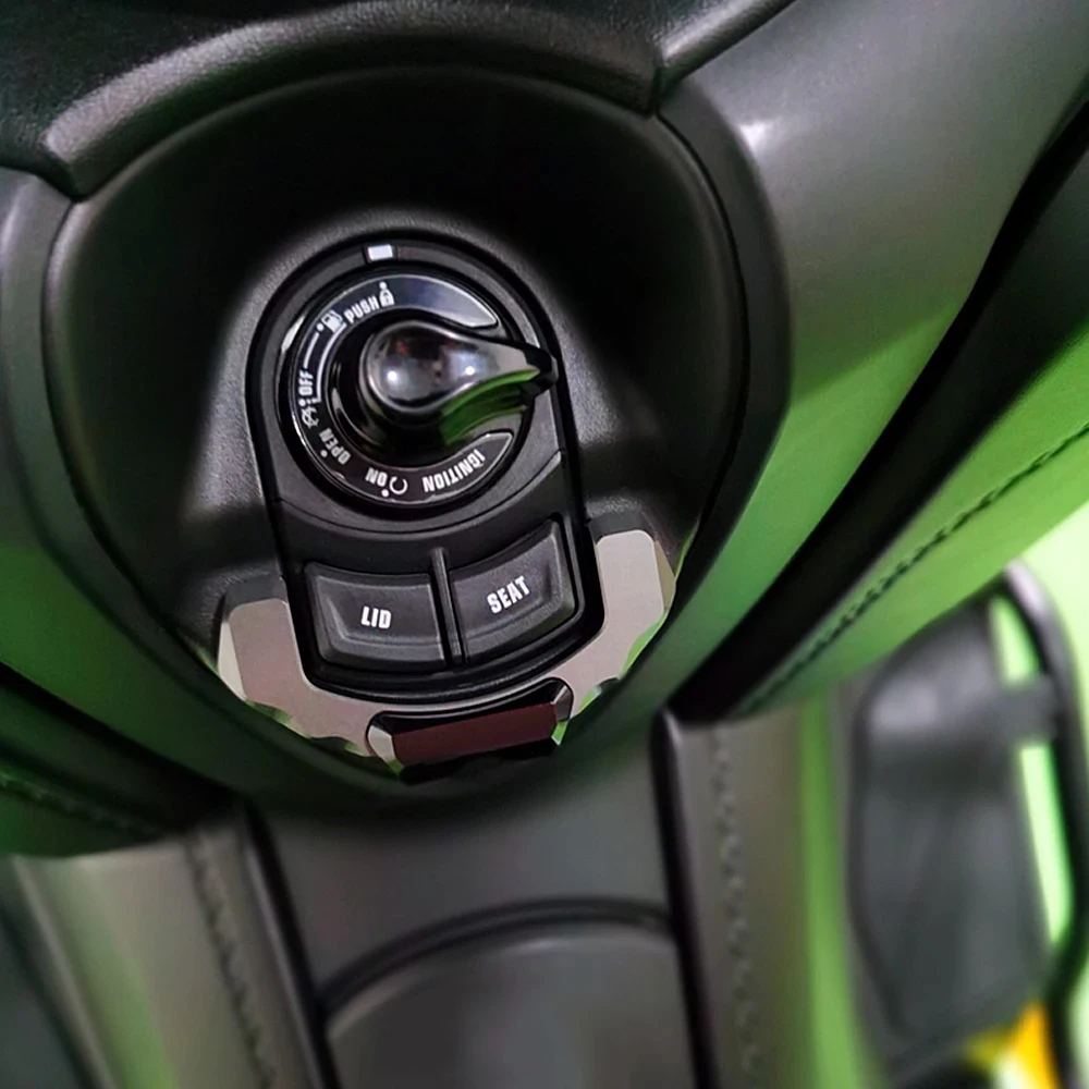 Yamaha X-MAX125 X-MAX250 X-MAX300 2017-2023 X-MAX400 XMAX 125 250 X-MAX 300 400 CNC 전기 도어 잠금 장식 커버