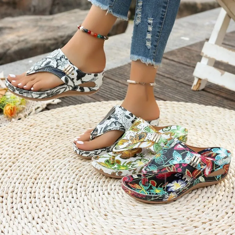 

Women's Floral Print Flip Flops Wedge Heel Thong Sandals Casual Summer Beach Slippers Plus Size 43