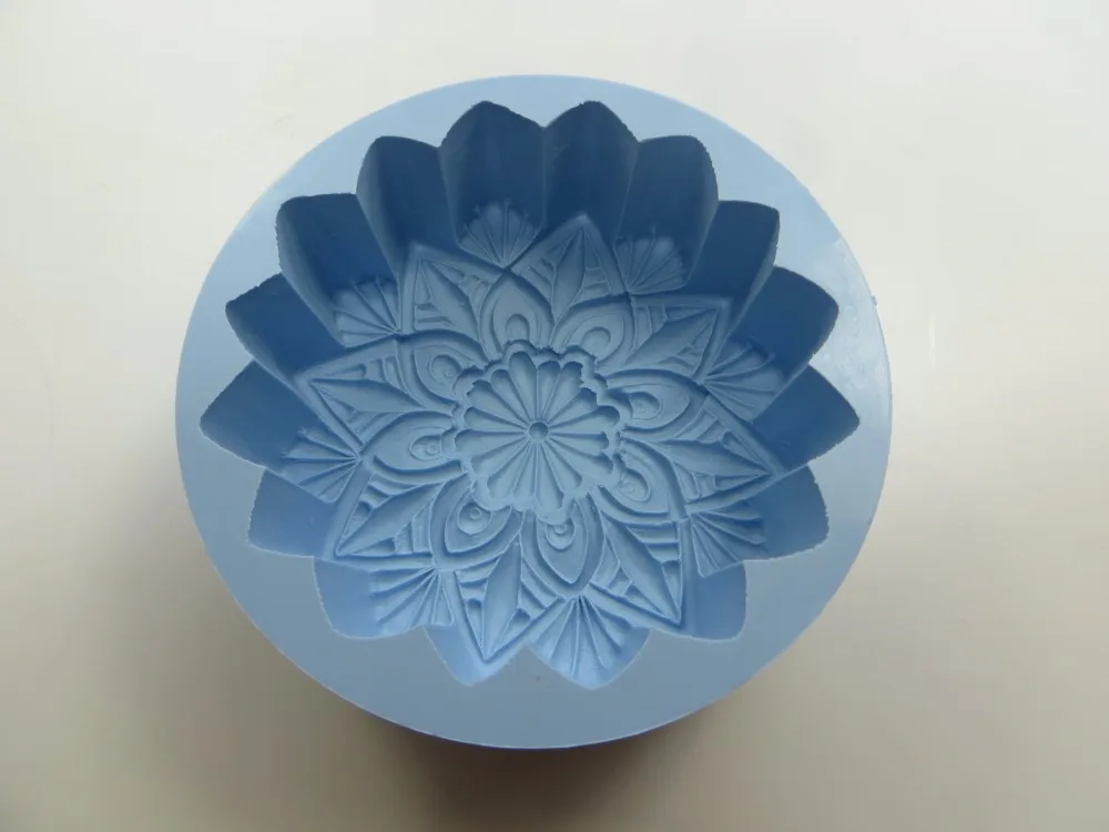 Silicone Mold Flower Pattern Soap Mould Resin Pendant Soap Mould Handmade DIY Soap Candle Aroma Stone QT0043 image 2