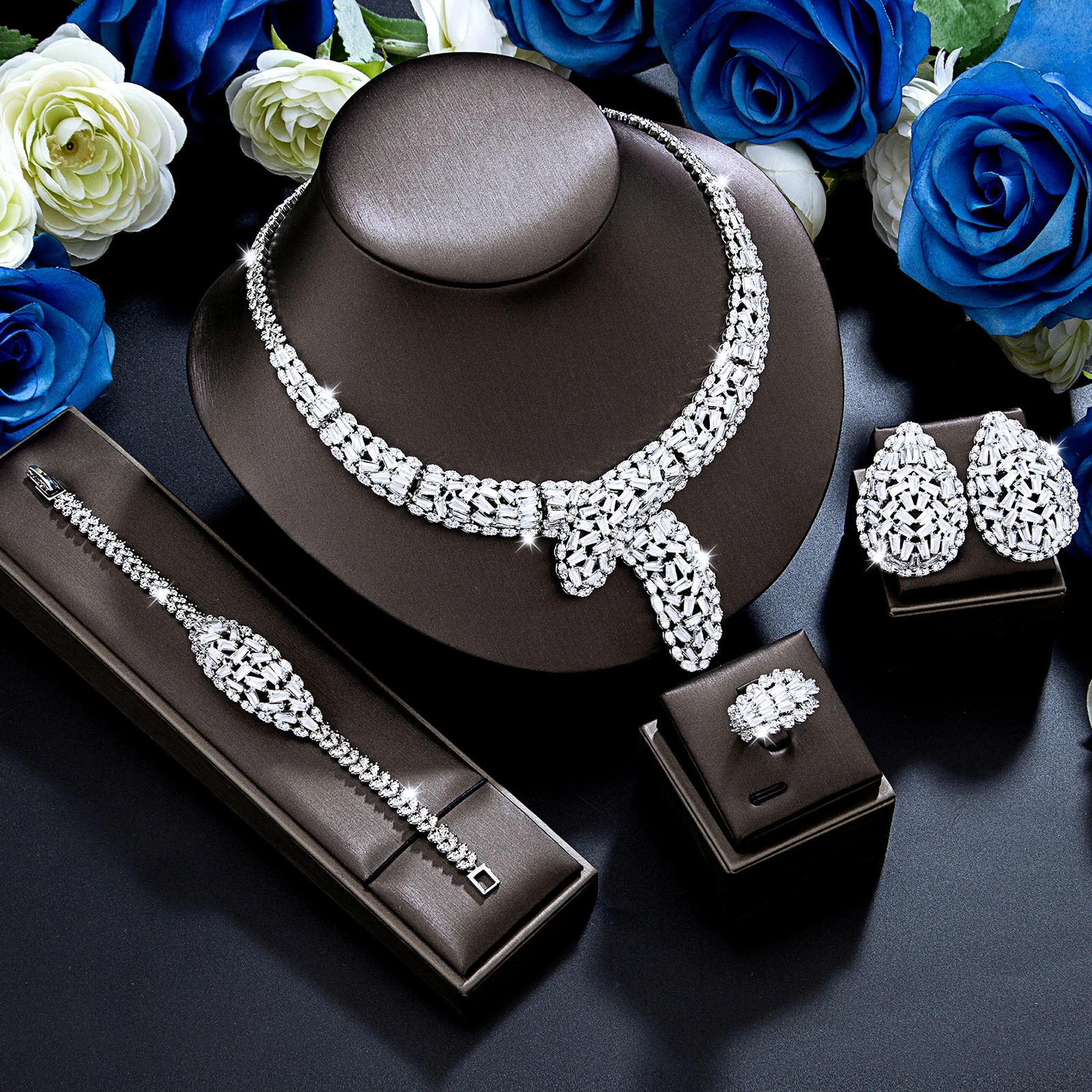 Dubai Nigeria Classic Fashion Zircon Necklace Earrings Rings Bracelet 4-piece Set Bridal Wedding Party Ladies Jewelry Set