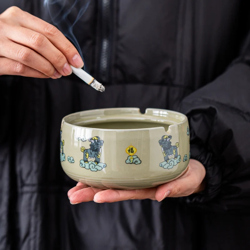 Creative Kirin Tread Cloud Ashtray Ceramic Cover Anti Fly Ash Household Living Room Tea Table Decoration Office Large Ashtray