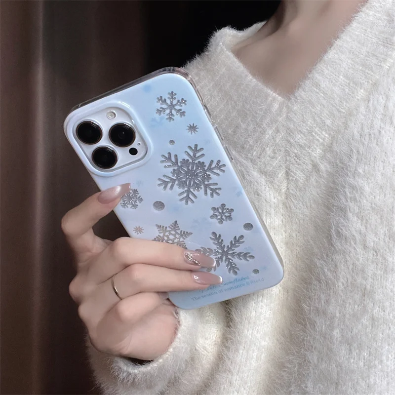 Fashion Winter Snowflake Cute Phone Case For iPhone 15 Pro 11 12 13 14 Pro Max Cover Shockproof Silicone Protective Cases Women