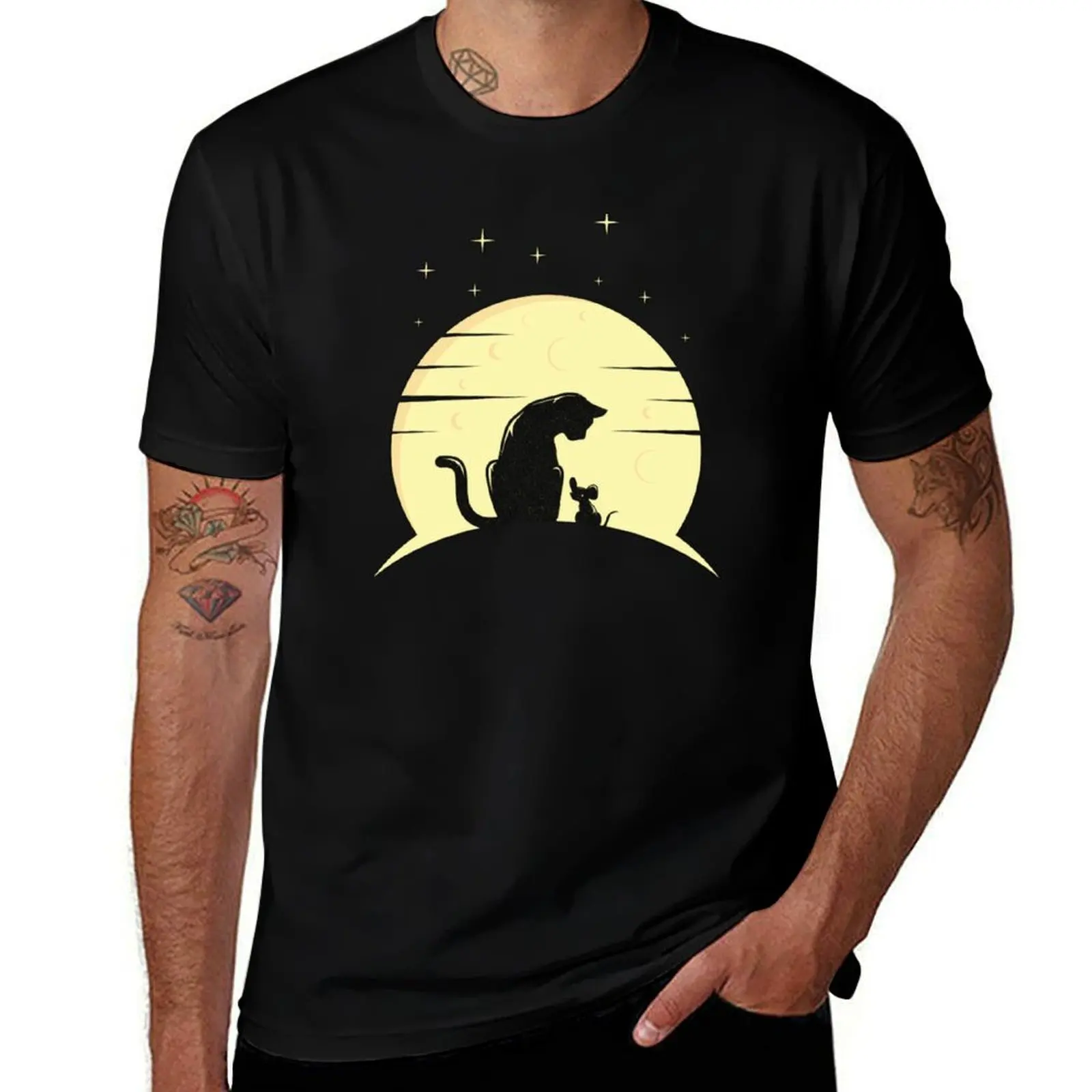 Cat And Mouse Silhouettes And Cheese Moon T-Shirt Sun Block Outdoor T-Shirt