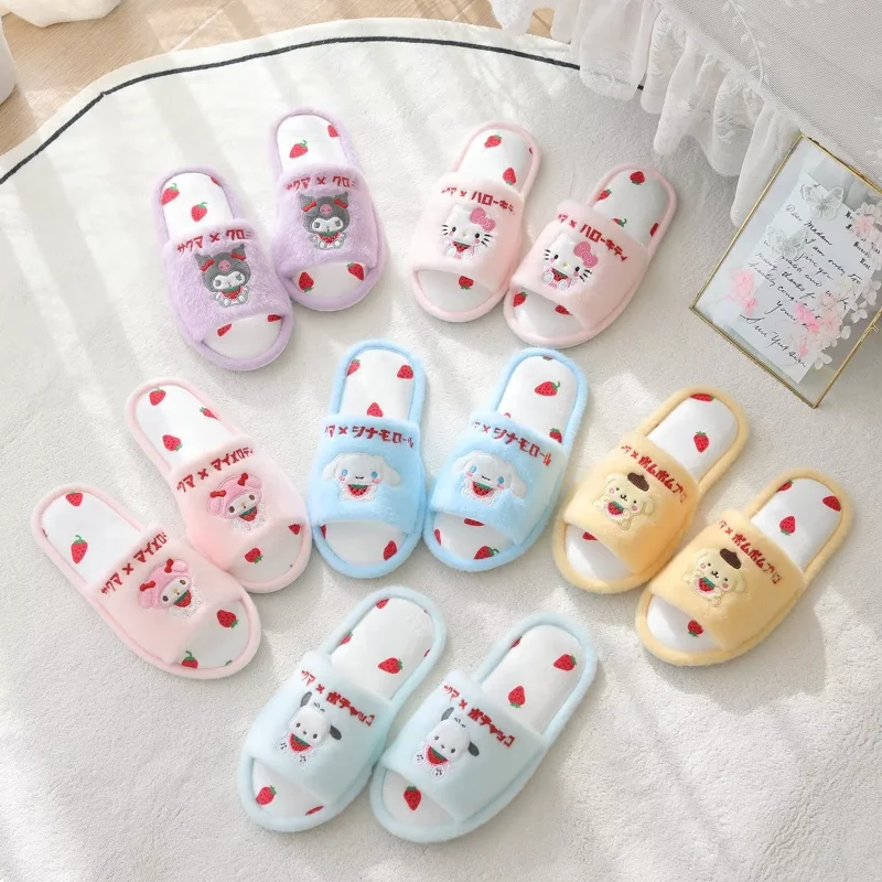 Sanrio Hello Kitty cute sweet warm home women's shoes Kulomie cartoon strawberry non-slip flat toe plush cotton slippers