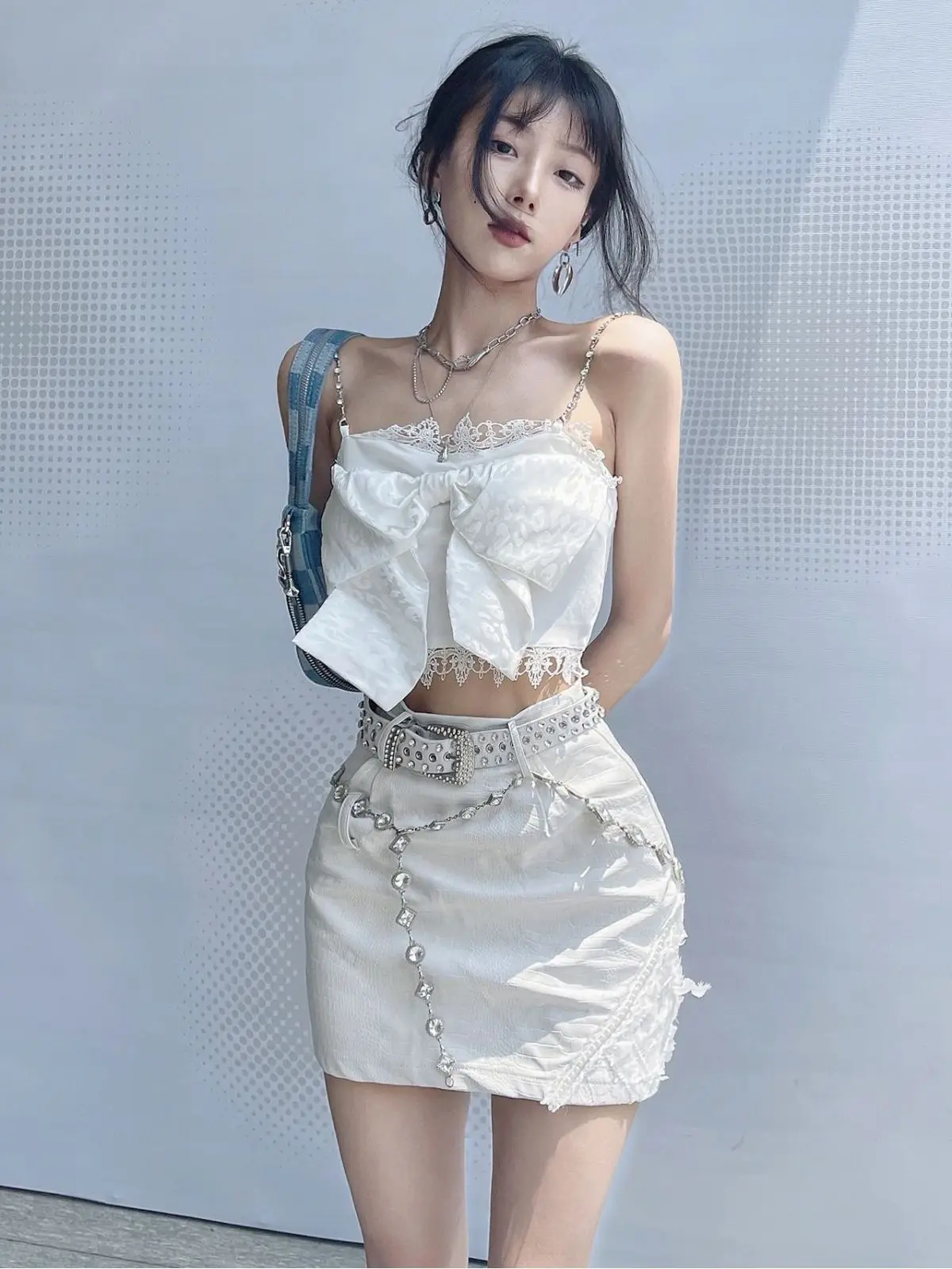 Korea Summer Sexy Lace 2 Piece Set Women Lace Sleeveless Tops A-Line Mini Skirt Female Fashion Chic Patchwork Solid Party Suits