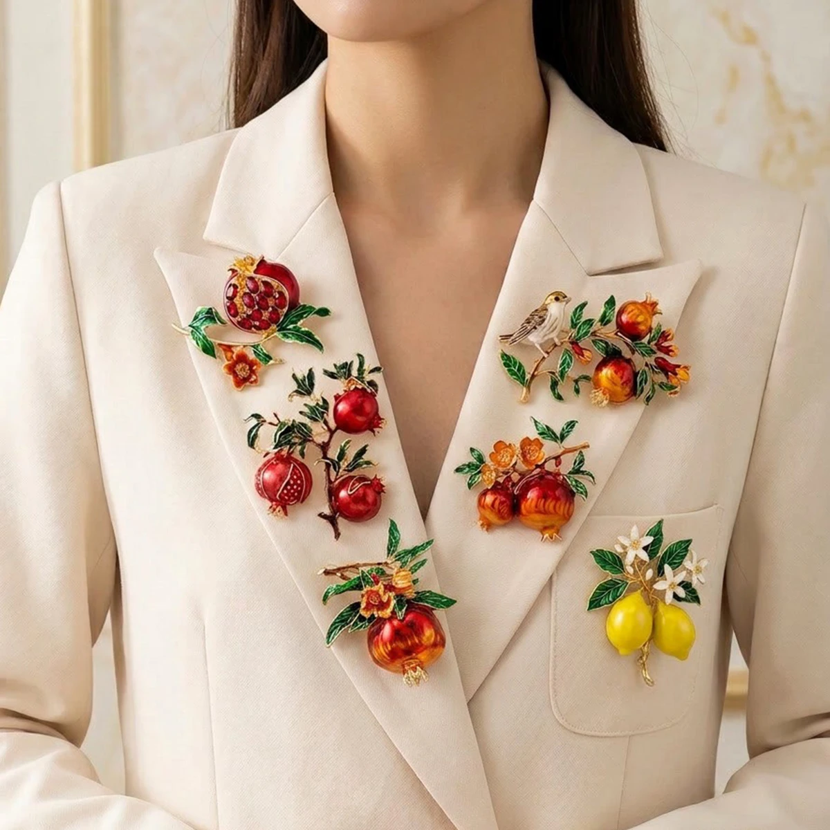 Beaut&Berry Classic Enamel Pomegranate Brooches for Women Unisex Fruit Pins Casual Party Jewelry Accessories Gifts Decoration