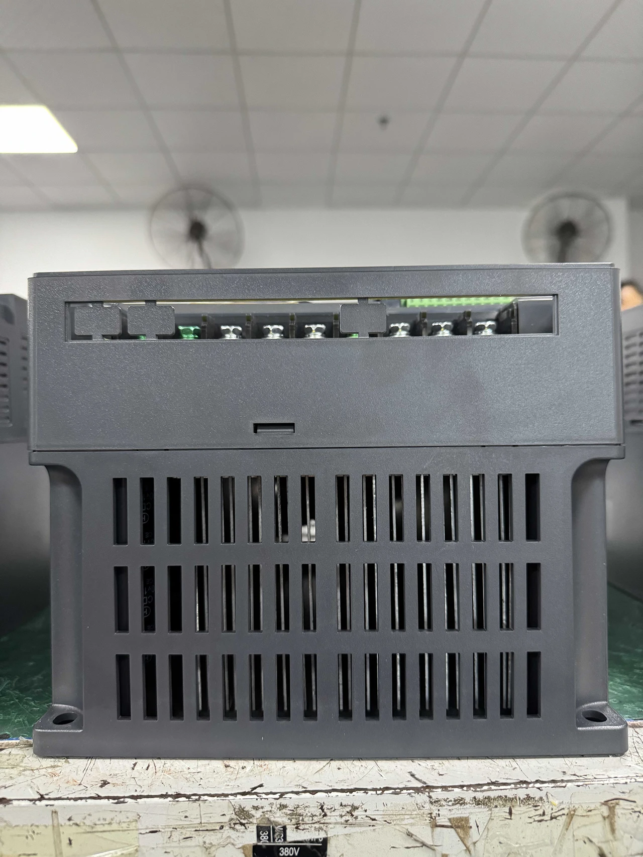 

【2026】Variador De Velocidad 20hp 220V Monofasico Trifasico Variador De Frecuencia 15kw 18.5kw