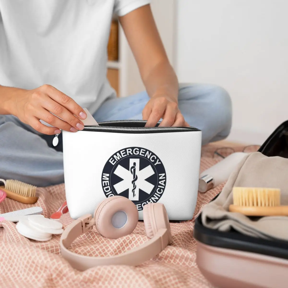 Emt نجمة الحياة الطوارئ الطبية النساء حقائب مستحضرات التجميل السفر ماكياج المنظم الحقيبة أدوات الزينة تخزين Dopp عدة