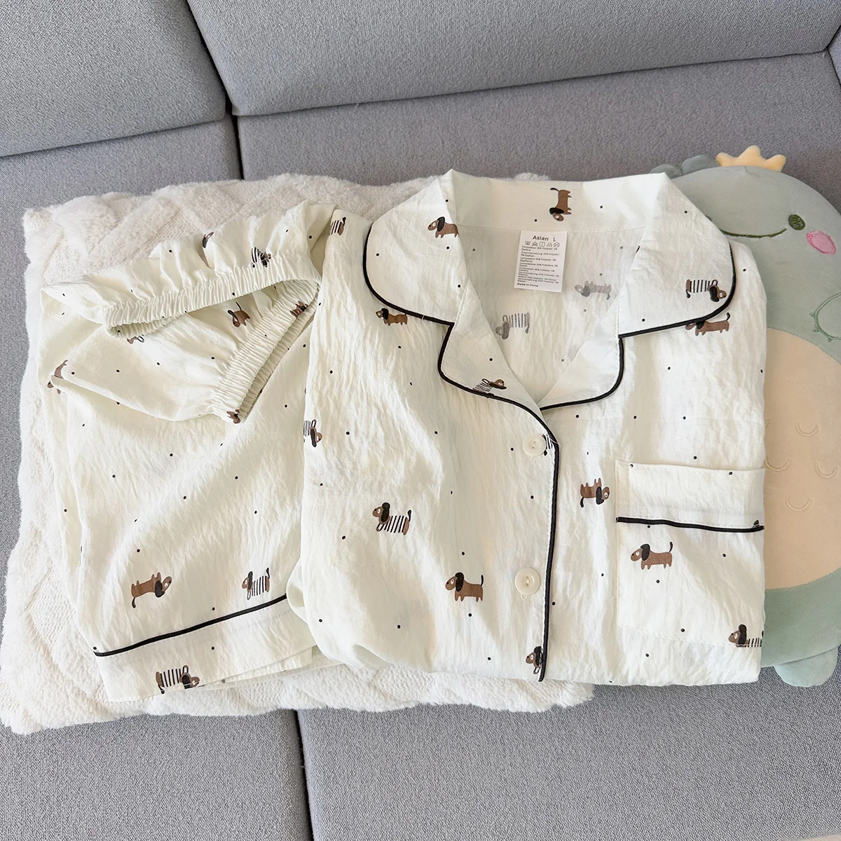 Women's Summer Pajamas, Thin Polka Dot Puppy Short-Sleeved Shorts, Sweet and Cute, Can Be Worn Outside in Summer, Home Wear Set, Two-Piece Set view 5