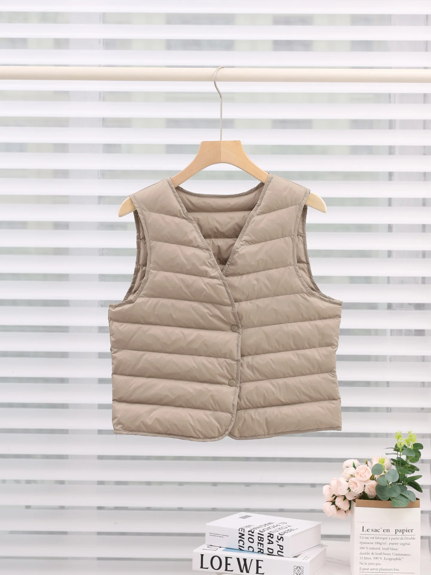 高品質 大きいサイズ レディース ダウンベスト 軽量 暖かい Vネック おしゃれ アウター キルティング ナイロン ジャケット 通勤 スタイリッシュ