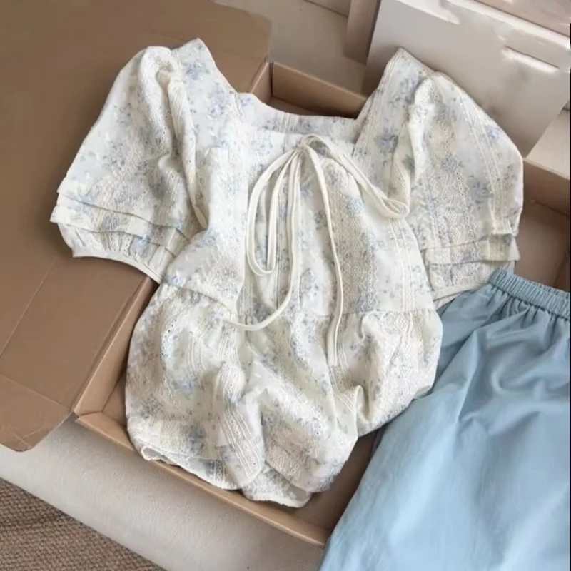 

Square Collar Lace Up Floral Shirt Women Summer Fresh Sweet Puff Sleeve Blusas Mujer 2025 New Loose Short Sleeve Blouses