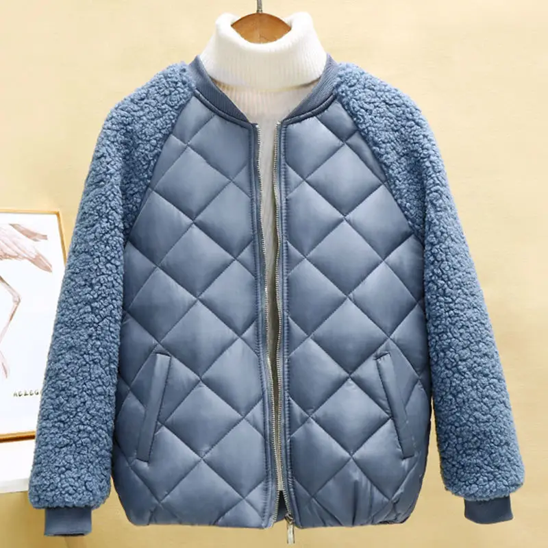 Chaqueta de algodón con capucha para mujer, abrigo corto de imitación de lana de cordero, ligero y fino, para otoño e invierno, novedad de 2022