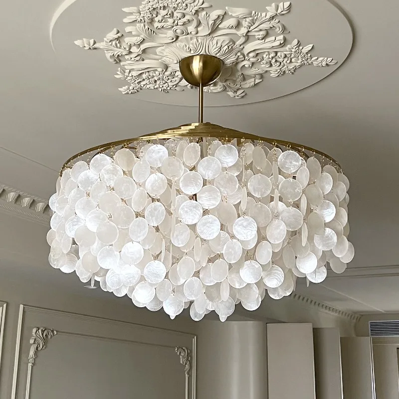 

Medieval style cream retro shell chandelier dining room bedroom Nordic living room wind chime lamp