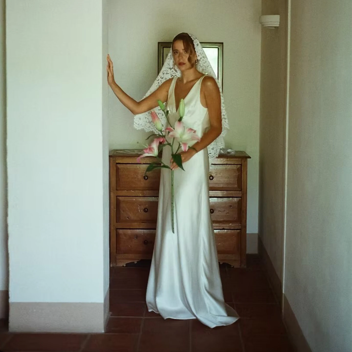 Classic Deep V Neckline Soft Satin Wedding Dress For Women Sleeveless Backless A Line Simple Bridal Party Dress TSWD898