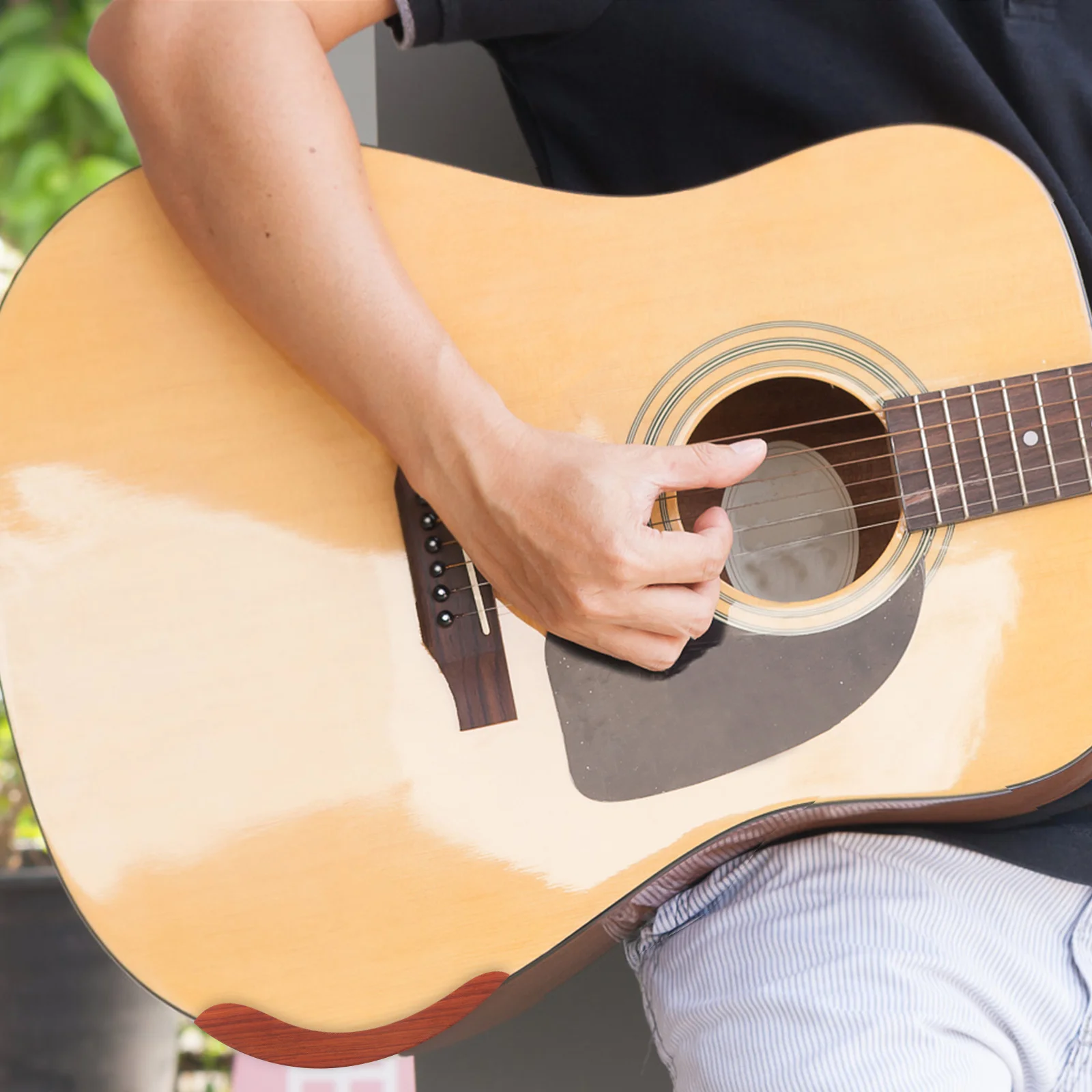 

Wooden Guitar Armrest Hand Rest Durable Smooth Finish Guitar Accessory Dual-Sided Soft Rubber Grip for Acoustic Classical