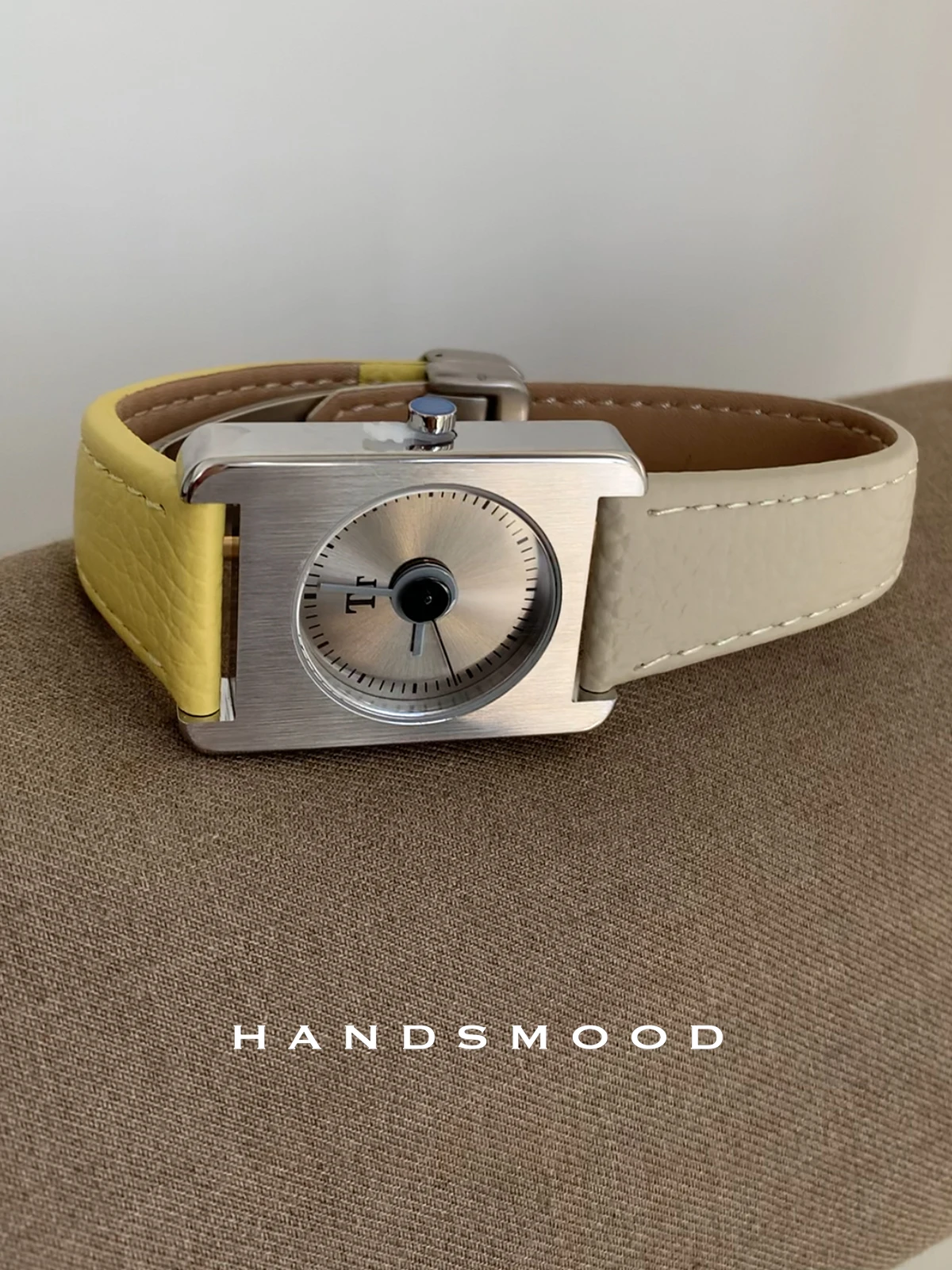 

New Original Women'S Watch, Large Dial, Luxury Style, 2026 New Women'S Watch With Leopard Print, Fashionable And Trendy Design