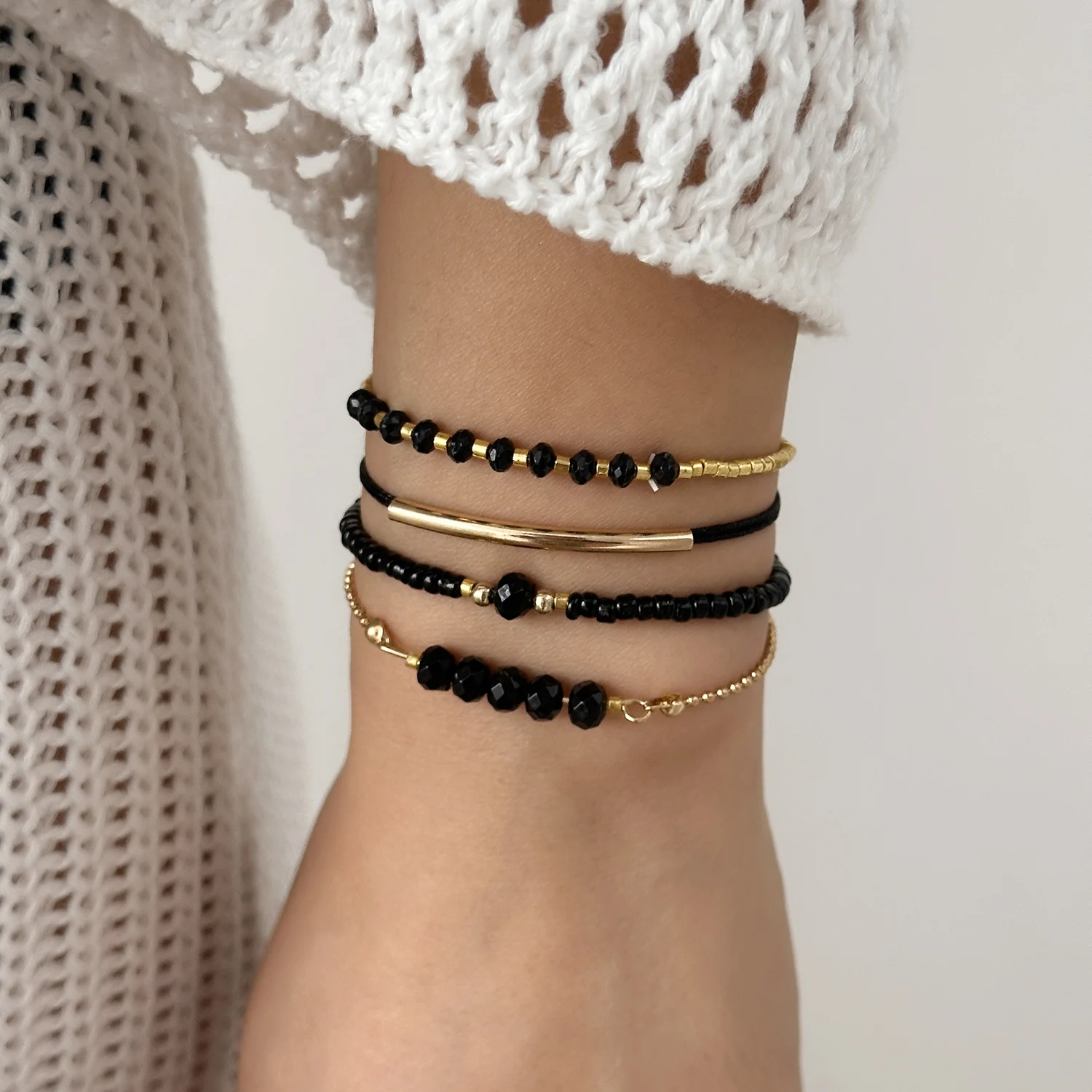 Handgefertigtes schwarzes Glasstein-Armband-Set für Frauen, böhmischer mehrschichtiger gestapelter Reis, Perlen-Gliederkette, Armreif, Modeschmuck – Detail 3