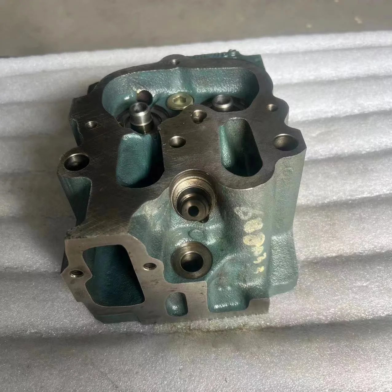 

TLF Solr450-3 Excvtor Engine Spre Prts Cylinder Hed ssembly 65.03101-6070D 65.03101-6045 150113-00823