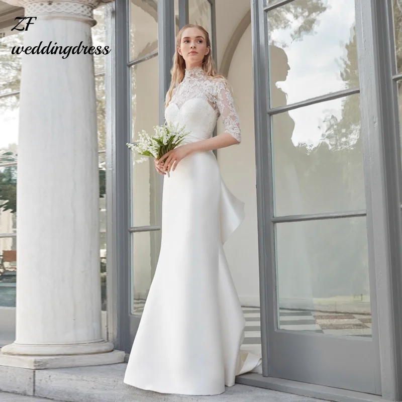 

Customized simple wedding gowns with lace satin high-neck and long-sleeved A group dance will be paired with evening gowns for t