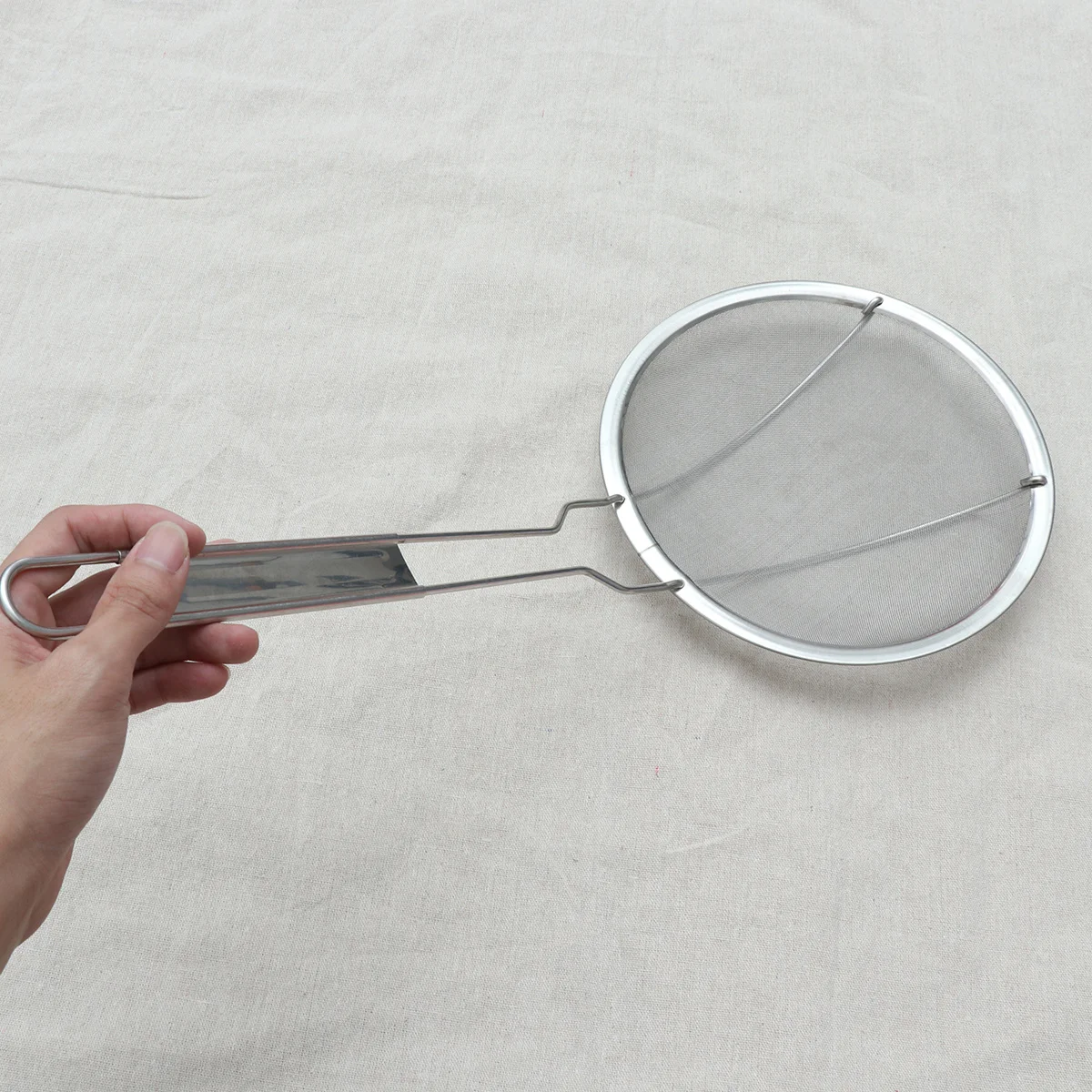 

Stainless Steel Skimmer Ladle 22cm Long Handle Kitchen Strainer Scoop for Frying French Fries Noodles Oil Leak Home Cooking