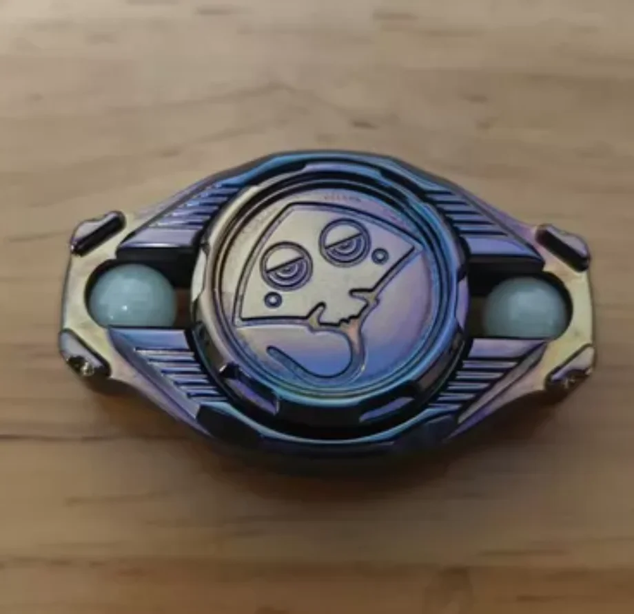 

Used EDC Devil Fish 2.0 Zirconium Rainbow spinner Fingertip gyroscope Decompression toys