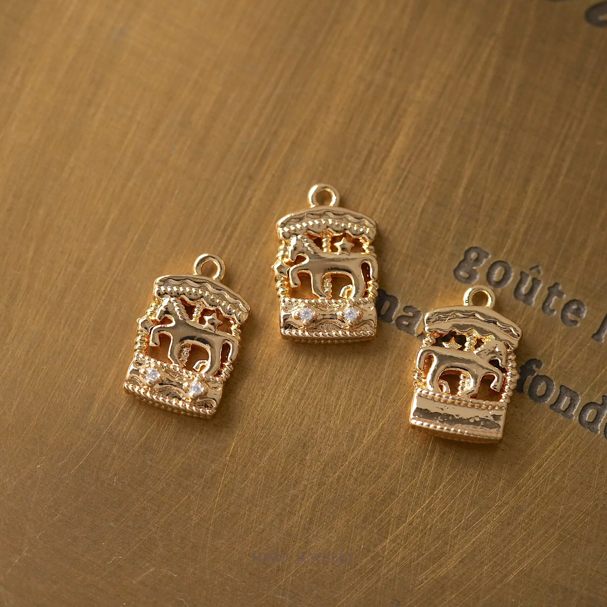 

1pcs Copper Plated Gold Carousel Amusement Park Series Pendant Charms For Jewelry Making DIY Bracelet Accessories Findings