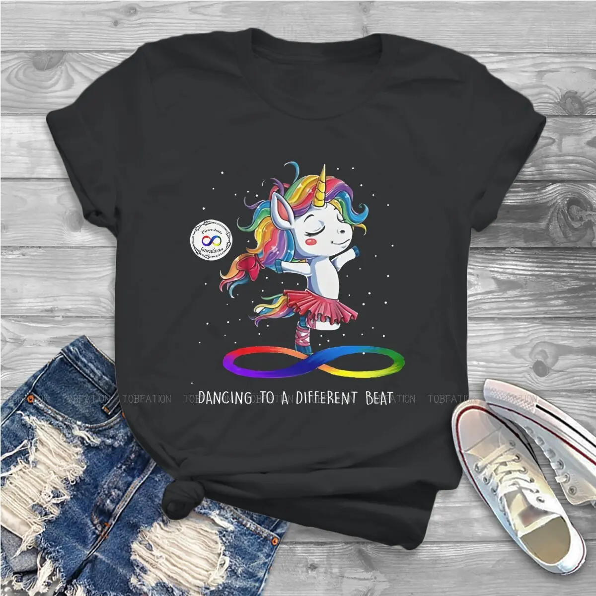 Camiseta casual do unicórnio dançando para a neurodiversidade, streetwear bonito estilo dos desenhos animados, camiseta menina, ideia do presente original, dança