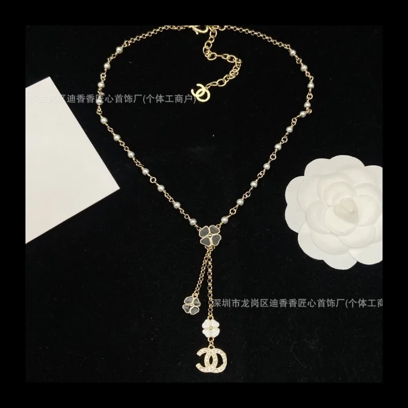 جديد المينا أربع أوراق البرسيم قلادة مزدوجة المرأة الراقية مهدب سلسلة عنق متعددة الاستخدامات