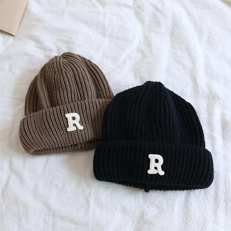 Autumn Winter Baby Embroidery Letter R Beanies Kid Girl Simple Casual Knitted Cap Boy Children Fashion Warm Hat Infant Caps