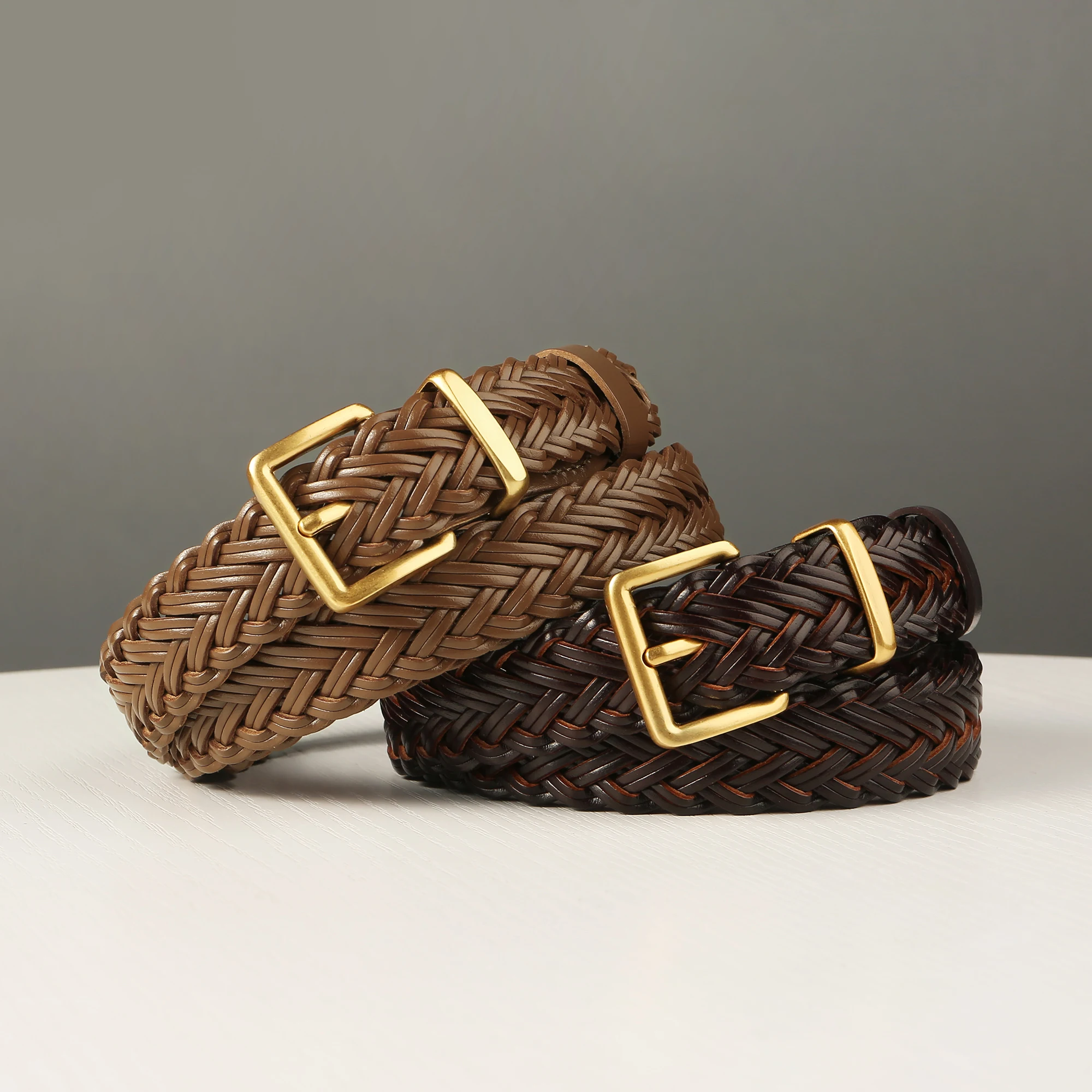 

Luxury woven Cowhide Leather Belt for Women, Vintage Style with Gold Buckle, 2.3cm Wide Waistband for Dresses & Jeans