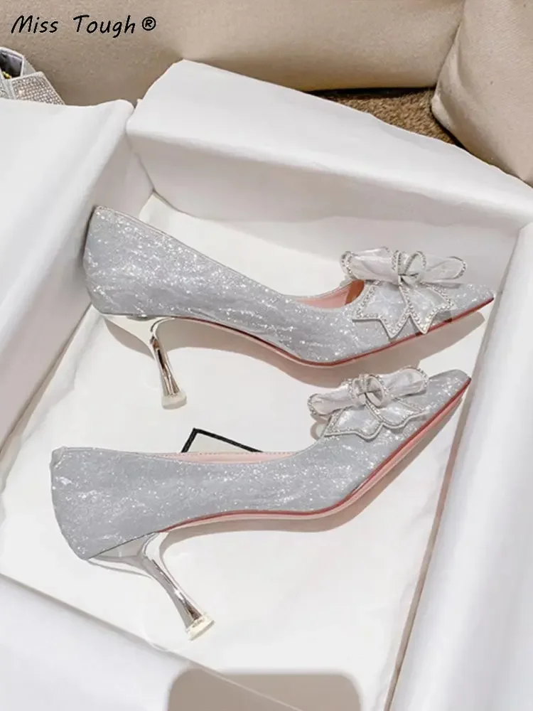 Fata elegante tacchi alti signora strass garza stile coreano scarpe casual design del partito arco pompe da sposa francesi donna estate 2022