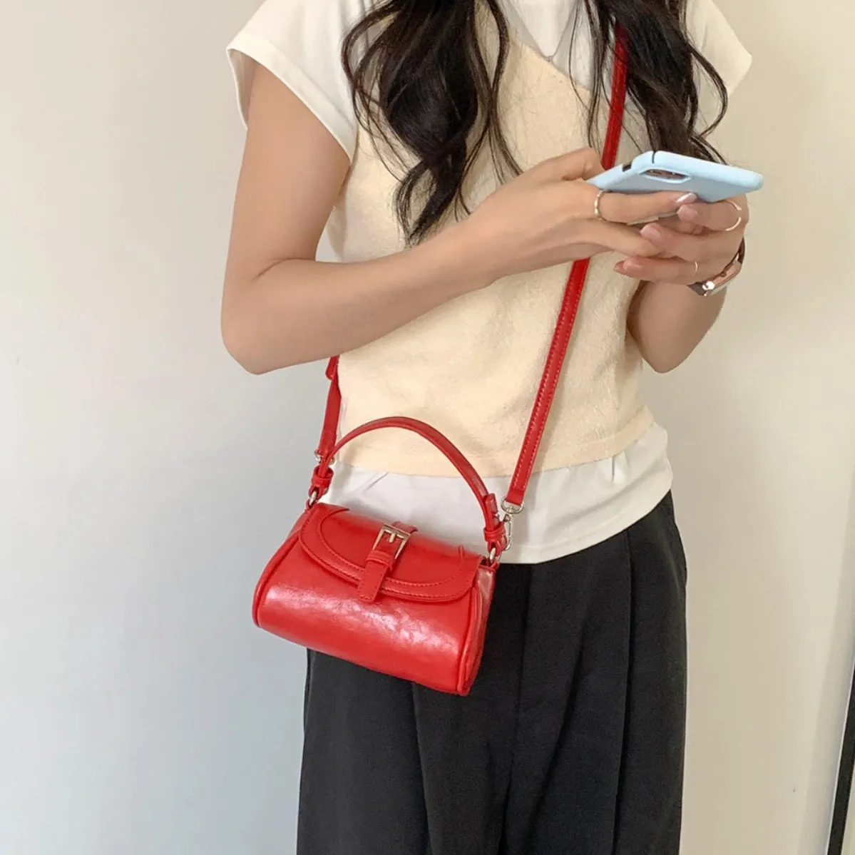 

Fashion Simple Female Shoulder Bags Luxury Designer Casual Crossbody Bag Versatile Pu Leather Women New Handbag Solid Vintage