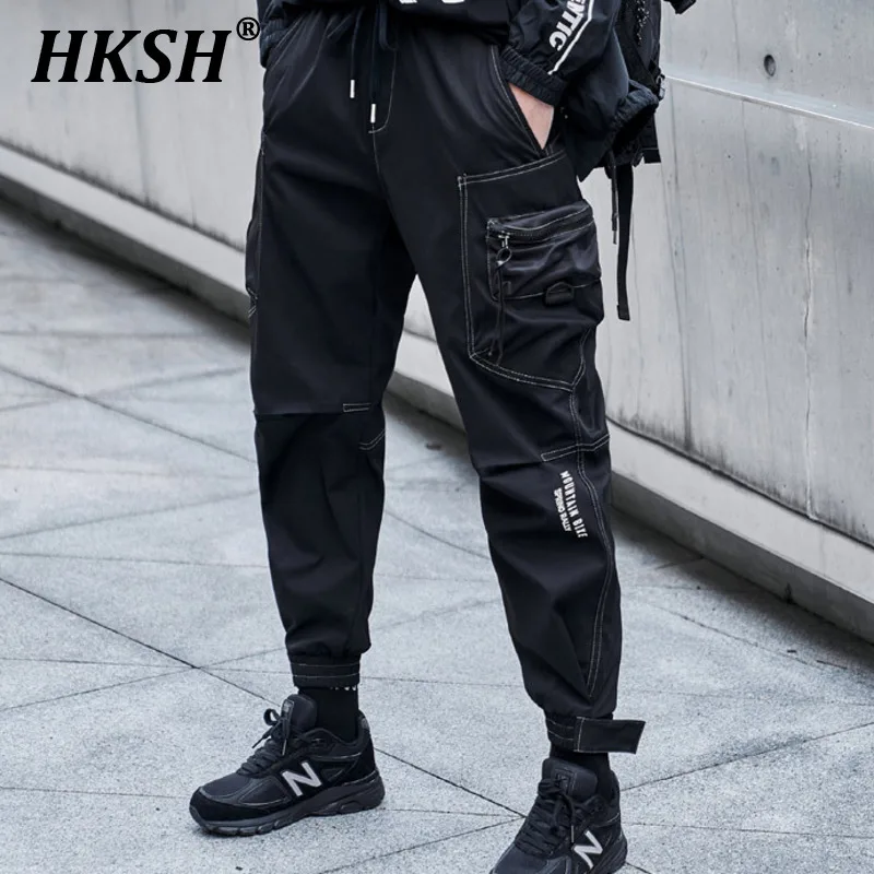 

HKSH Men's Tide Chic High Street Workwear Cargo Pants Autumn Winter New Fashion Loose Safari Style Pockets Dark Trousers HK1778