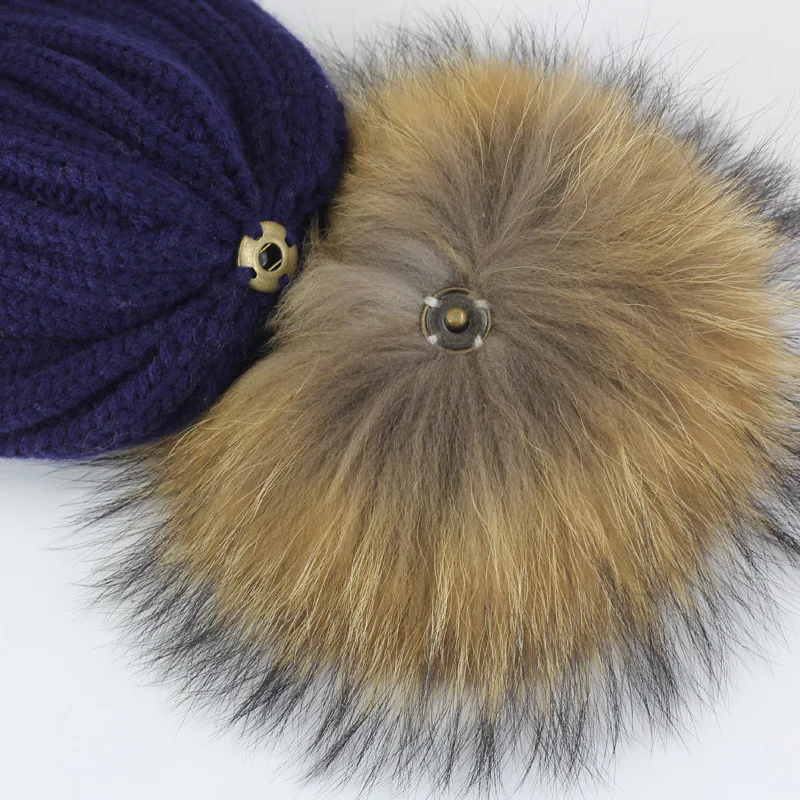 13cm Black PomPoms15cm Real Grey Raccoon Fur Pompoms For Hats Natural Off White Pompon with Snap Buttons  For Knitted Winter Hat
