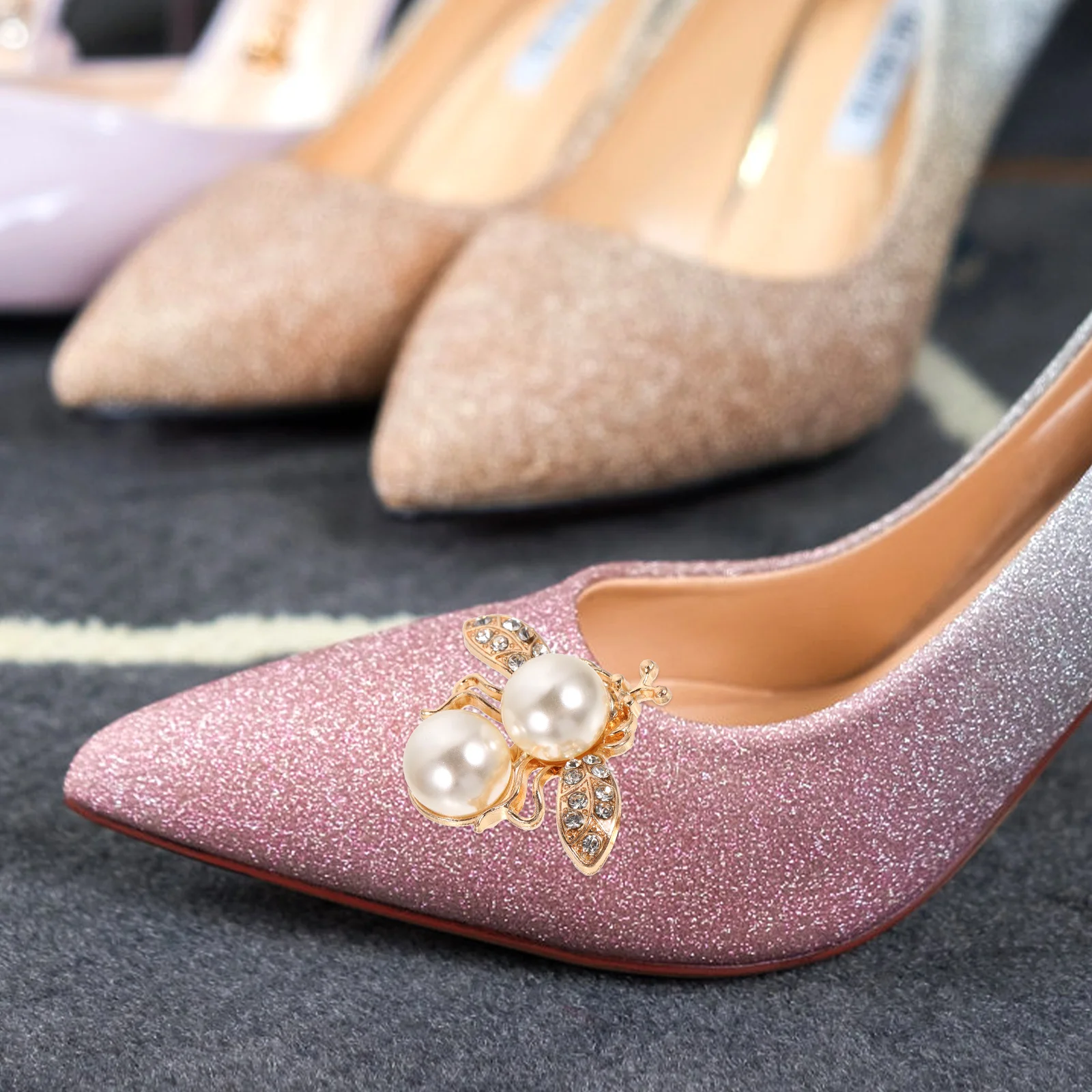 

Bee Hair Accessories 31x36mm Golden Clip DIY Rhinestone Shoe Clips Decorative Replacement Buckles for Shoelace Flat Shoes High