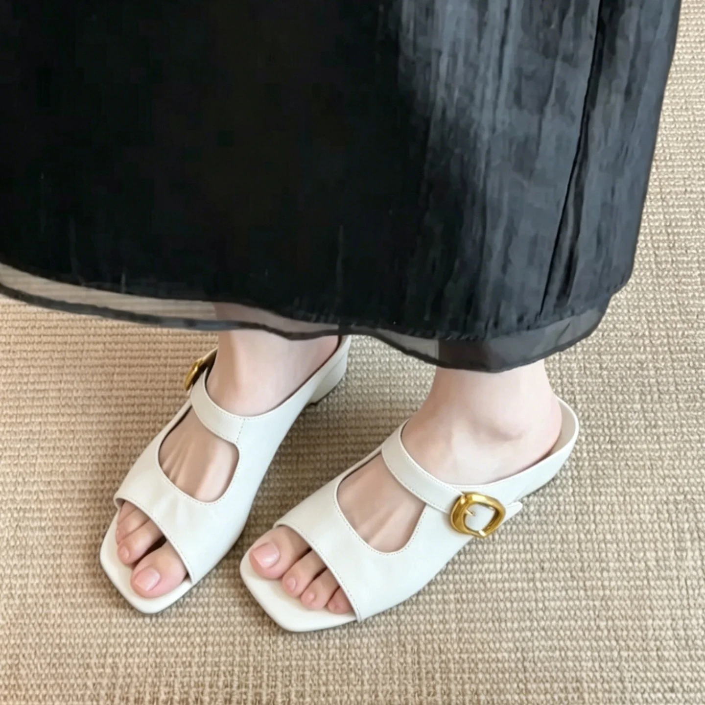 Slippers Women Summer Outside Sandal Retro Square Head Thick Heel Muller Shoes Women's Spring and Summer Bag Head Half Slippers view 6