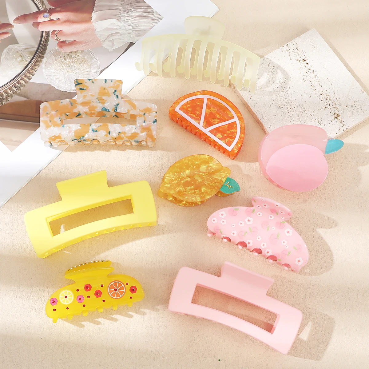

AWAYTR 3pcs Cute Acrylic Orange Lemon Fruits Large Size Hair Clip Claw For Women New Transparent Geometric Hair Accessories