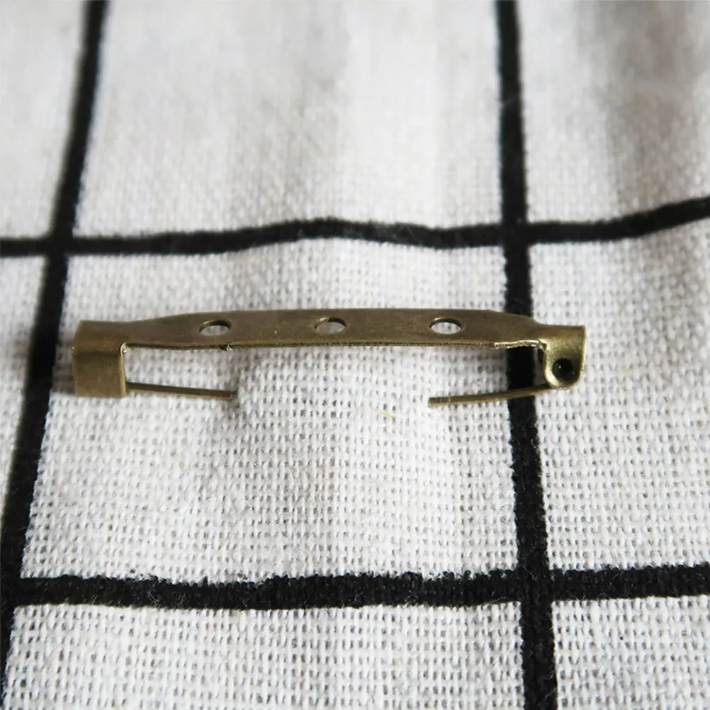 

200Pcs Alloy Safety Brooch Pins Pin Backs 4Cm Metal Bar Three Hole Clasp for DIY Craft Sewing Safety Pin Clasp Brooch