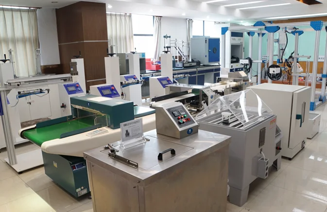 جديد 220 فولت عملية رقمية 120KW عالية التردد جهاز تسخين حثي لمسامير شريط الصلب سهلة الاستخدام آلات تعدين والعتاد المعدني