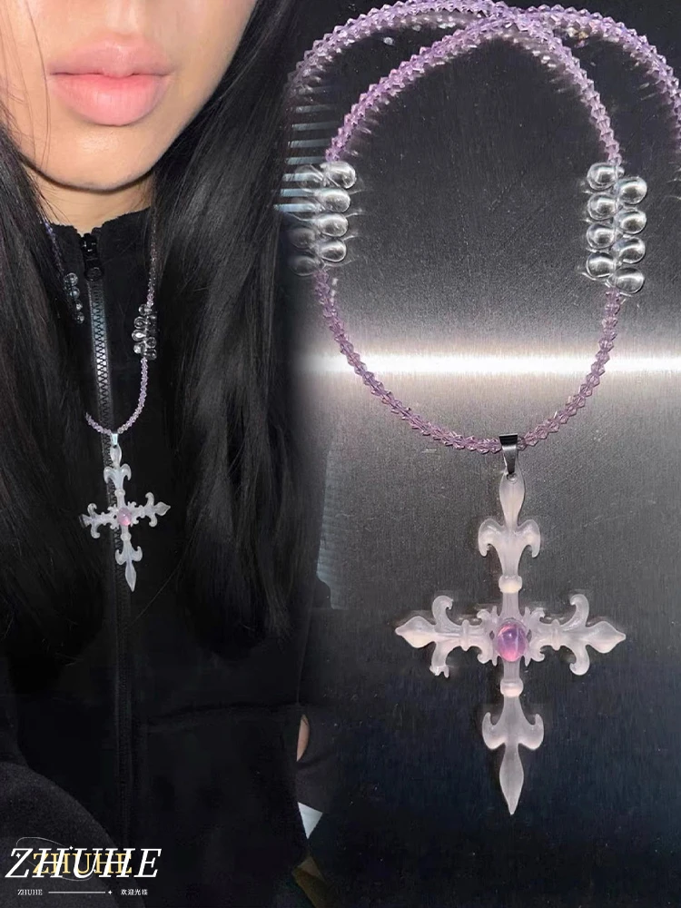 

ZHUHE The Iris Cross Necklace In The New Gothic Style Is A Jewelry Accessory For Men And Women And A Party Gift
