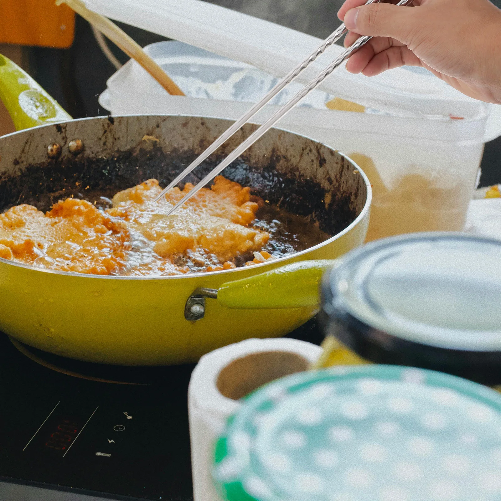 

1Pair Stainless Steel Extra Long Chopsticks Non-Slip Heat Resistant Cooking Chopsticks for Hot Pot Deep Frying Noodles Reusable